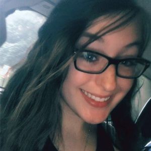 Meet your Posher, Mallory